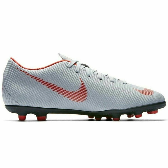 poshmark soccer cleats